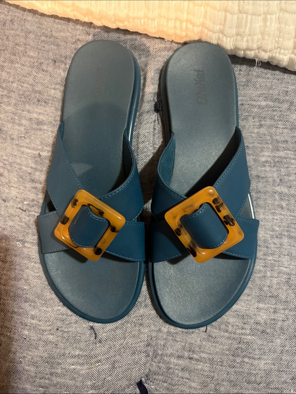 OluKai Women's Lagoon Blue Slide Sandals. Size 8